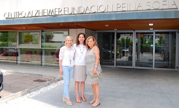 Visita de la Asociación de Familiares de Alzheimer de Valencia al Centro Alzheimer Fundación Reina Sofía