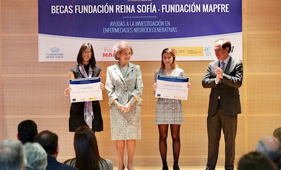 S.M. la Reina Doña Sofía presidió el acto de entrega de Becas Fundación Reina Sofía - Fundación MAPFRE para la investigación de enfermedades neurodegenerativas
